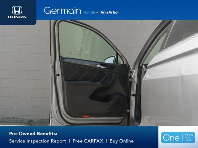 Used 2023 Silver Metallic Volkswagen 2.0T SE image 15