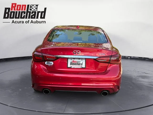 Used 2023 Red INFINITI LUXE image 3
