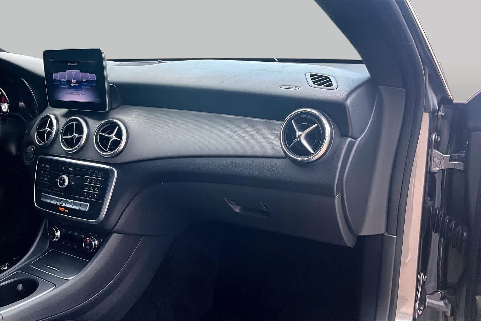 Used 2018 Mountain Grey Metallic Mercedes-Benz CLA 250 image 17