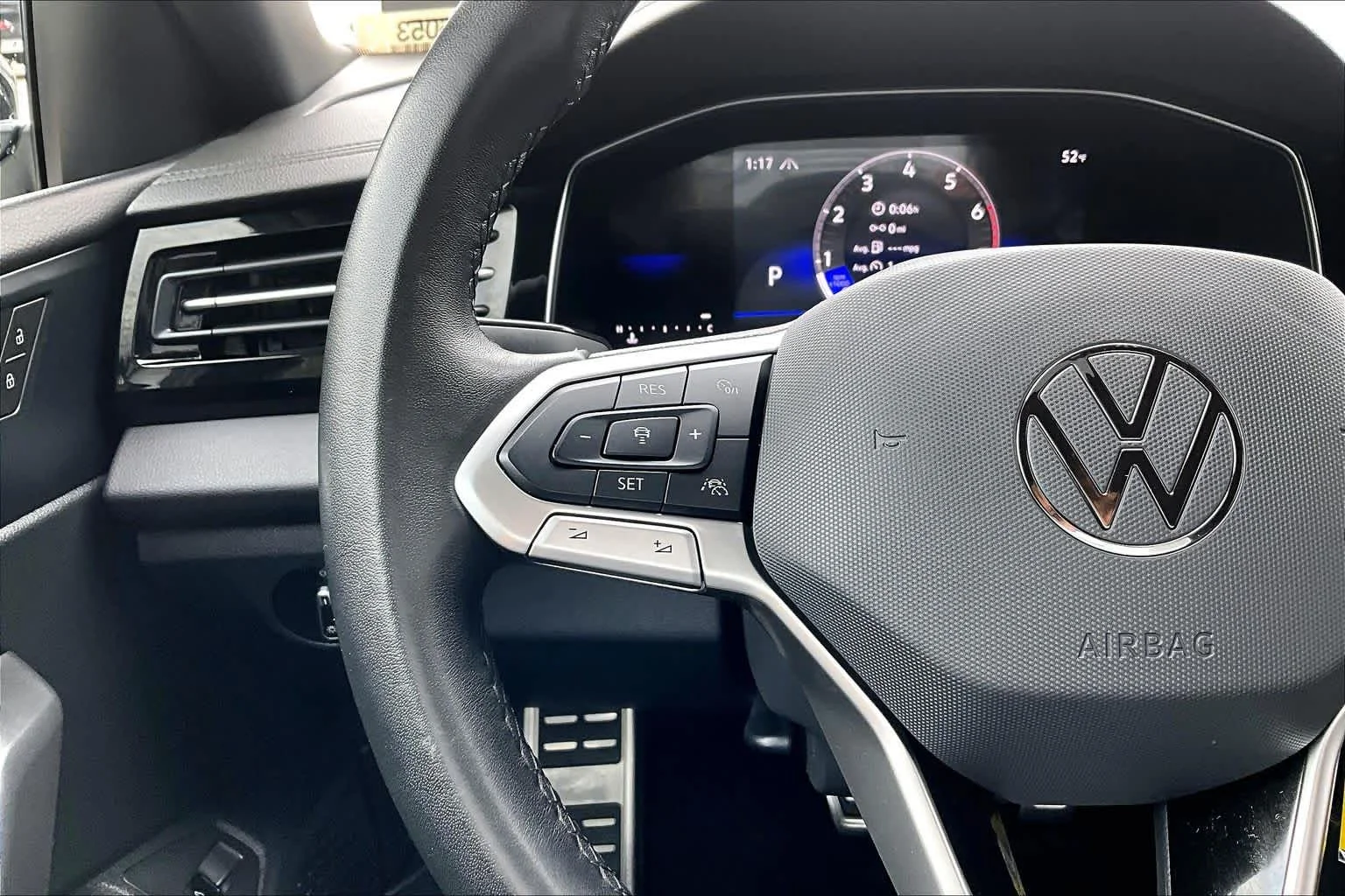 Used 2025 Pure White Volkswagen Sport image 24