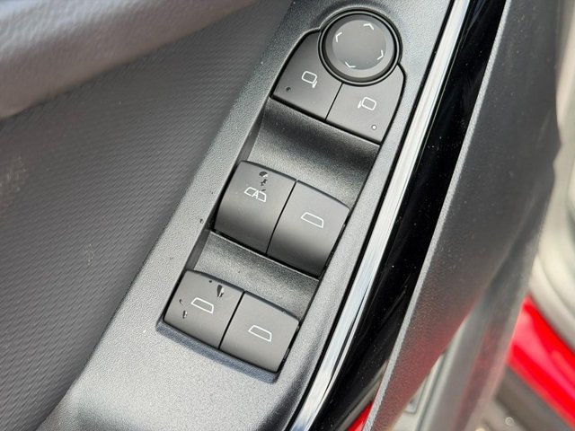 2027 Chevrolet Equinox LT - Photo 9