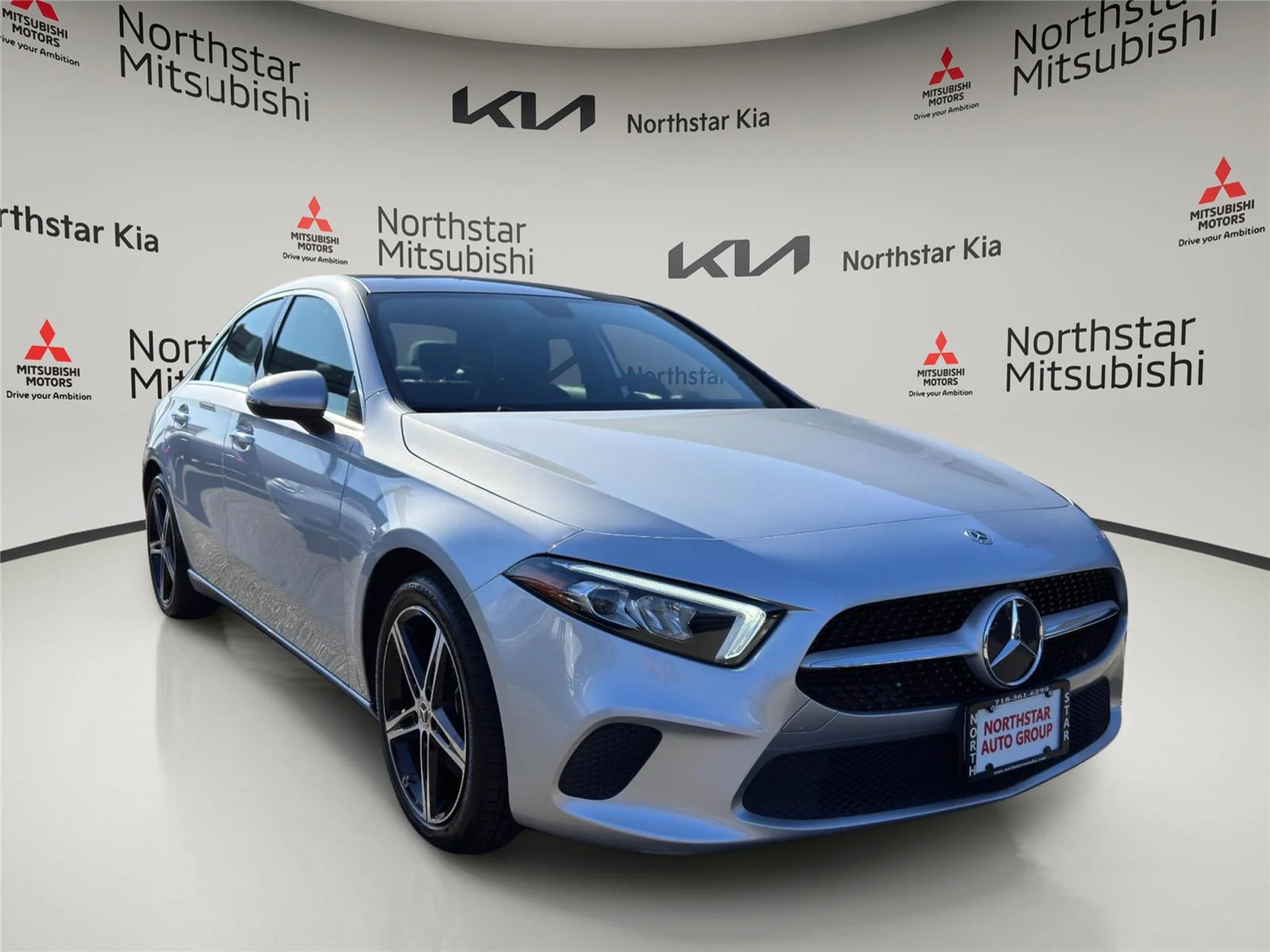 Used 2022 Iridium Silver Metallic Mercedes-Benz A 220 image 5