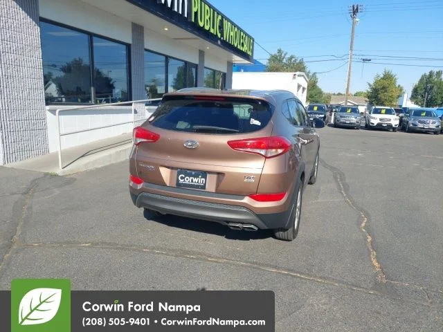 Used 2016 Beige Hyundai Eco image 7