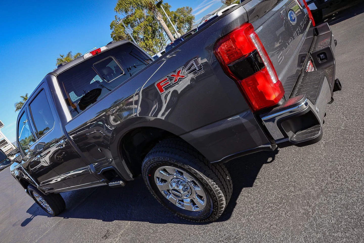 New 2026 Carbonized Gray Metallic Ford F-350® Lariat® image 11