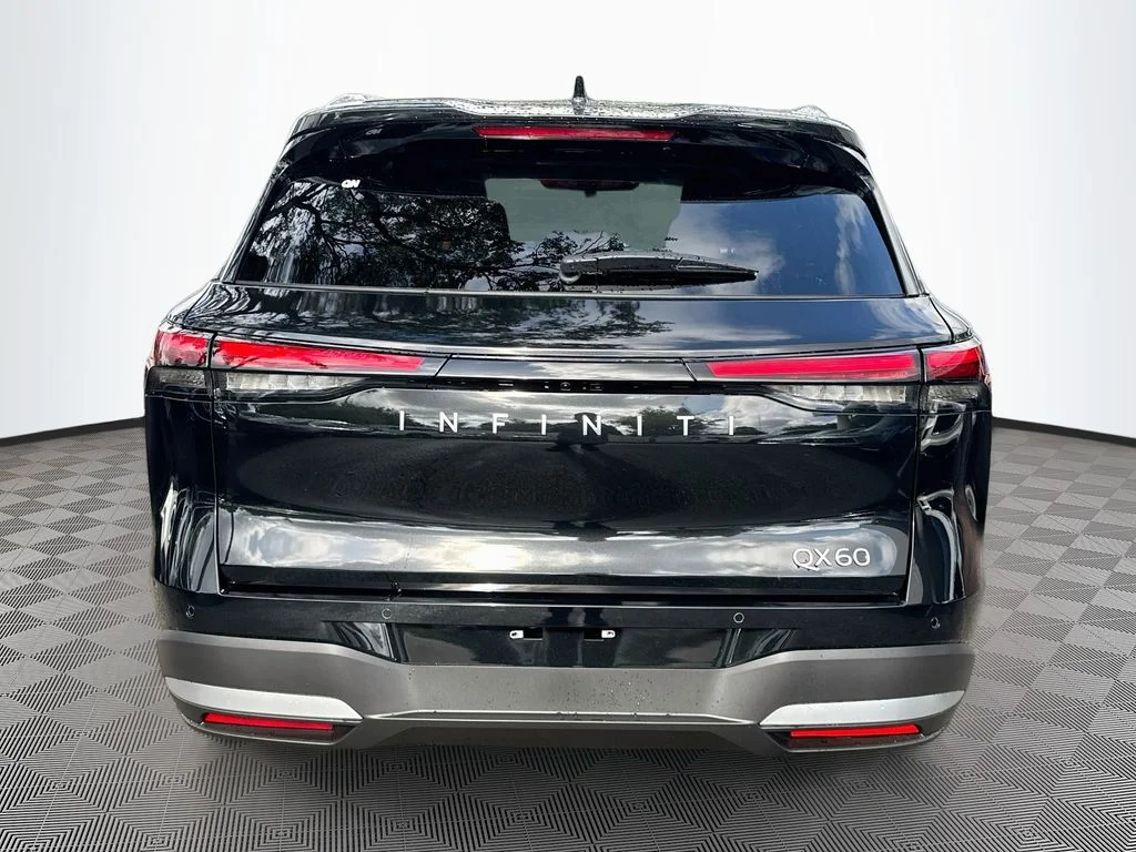 New 2027 MINERAL BLACK INFINITI Luxe FWD image 6