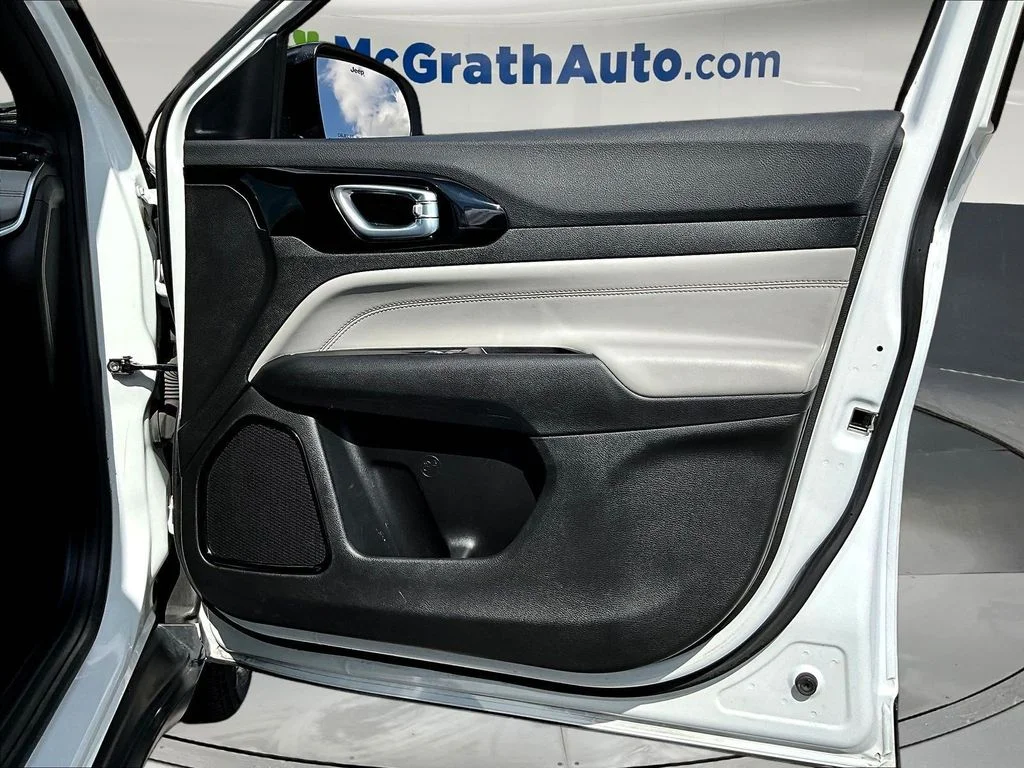 2025 Jeep Compass Limited - Photo 30