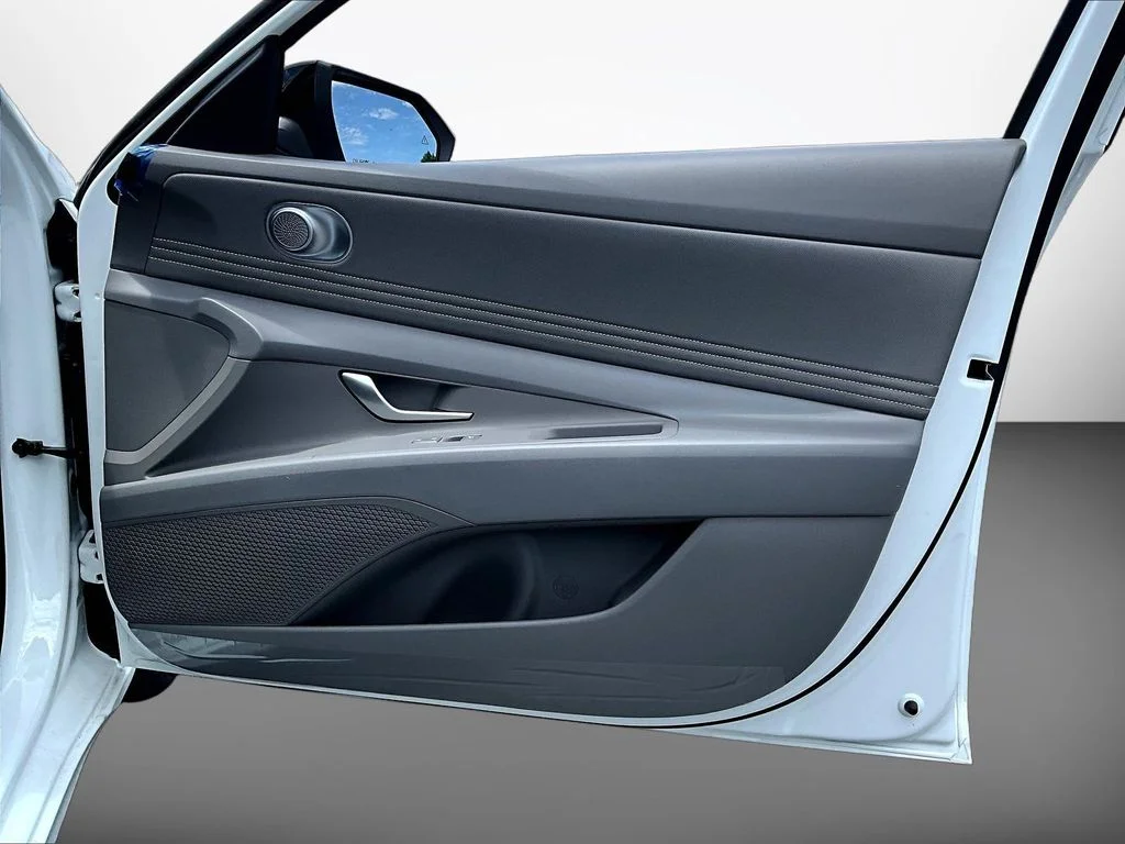 New 2026 White Hyundai SEL Sport image 29