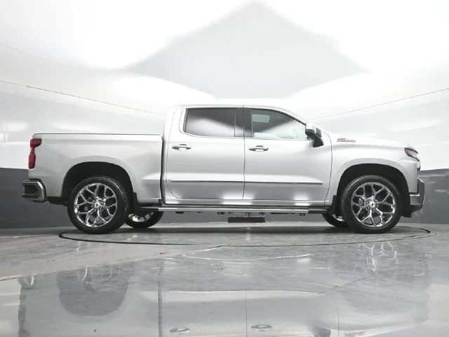 Used 2022 SILVER ICE METALLIC Chevrolet LTZ image 24