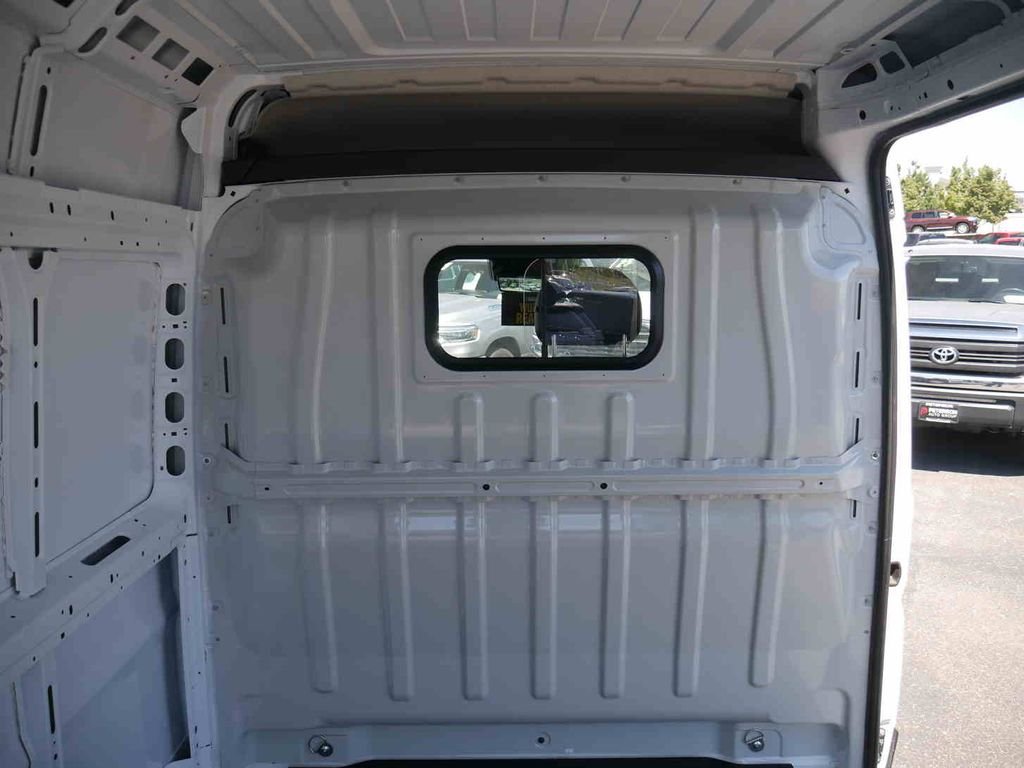 New 2026 Bright White Clear-Coat Exterior Paint RAM  image 19