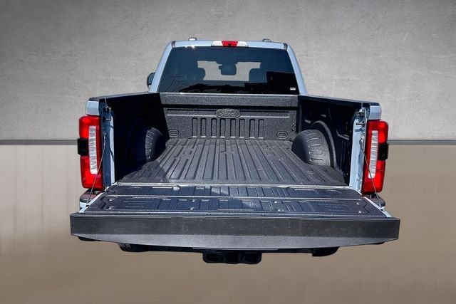 New 2026 Glacier Gray Metallic Tri-Coat Ford Lariat image 13