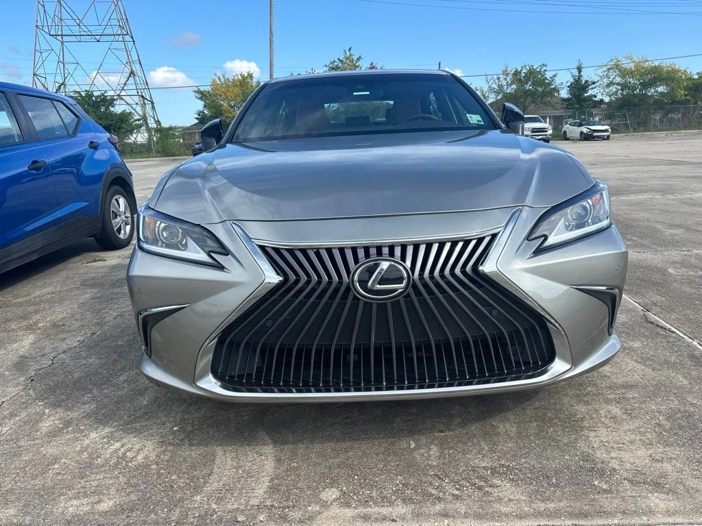 2021 Lexus ES 350 - Photo 6