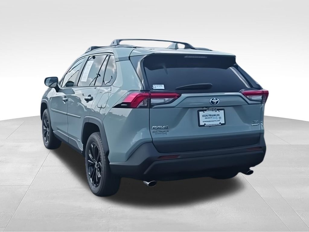Used 2023 Gray Toyota XLE Premium image 7