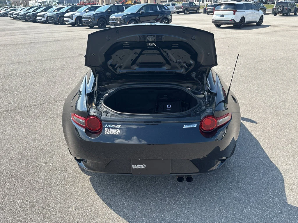 Used 2018 Black Mazda Grand Touring image 21