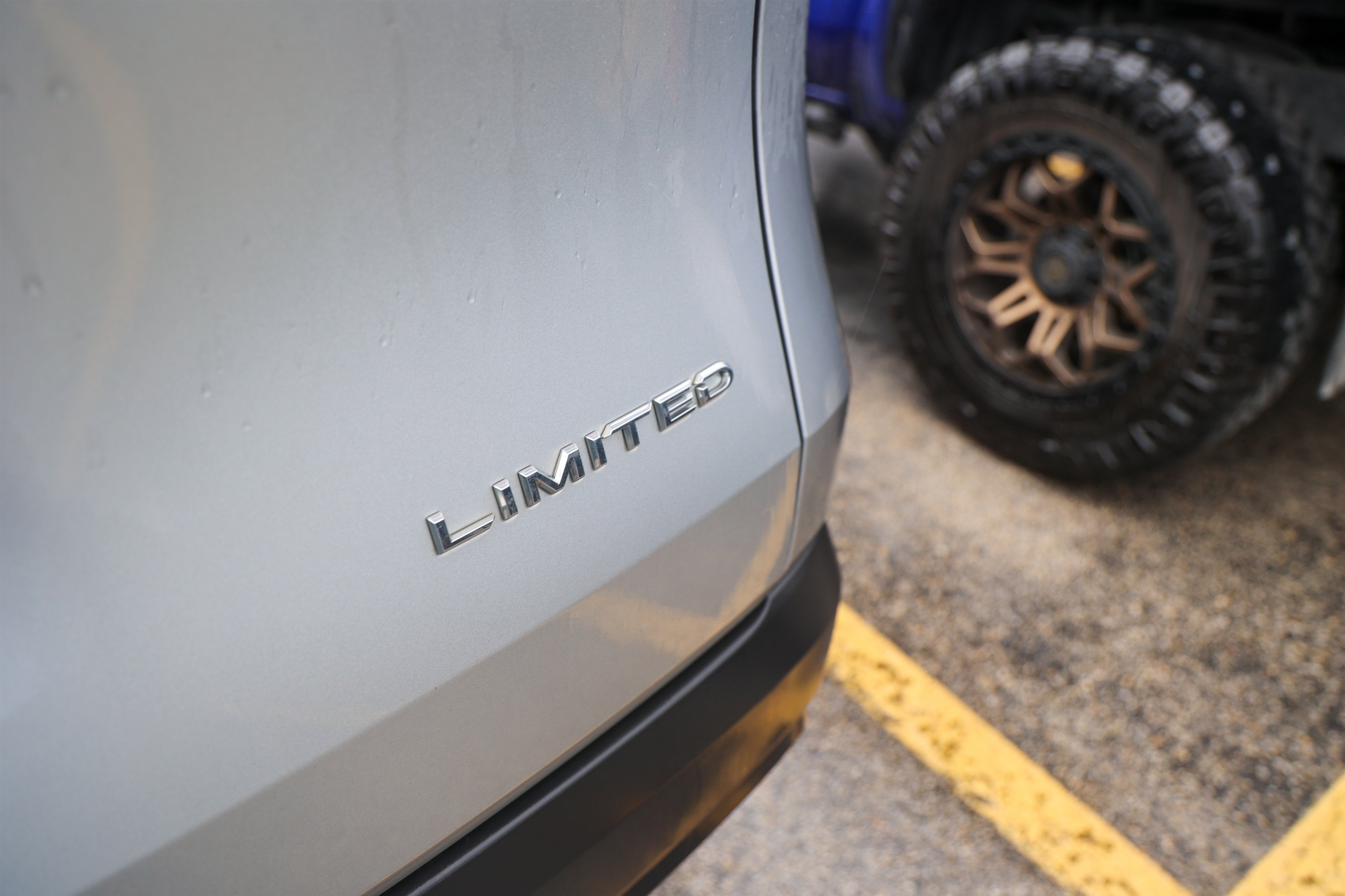 Used 2024 CELESTIAL SILVER Toyota Limited image 11