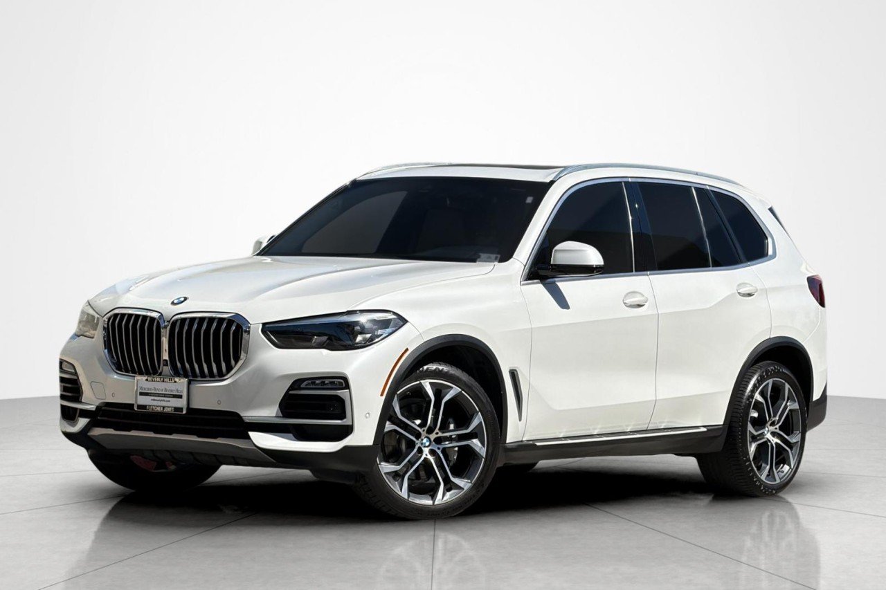 Used 2020 WHITE BMW sDrive40i image 1
