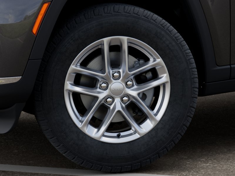 New 2026 Baltic Gray Metallic Clear-Coat Exterior Paint Jeep Laredo image 8
