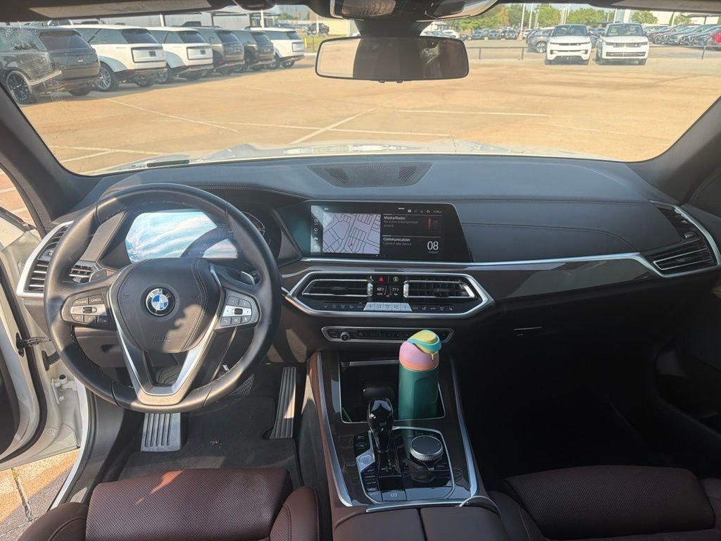 Used 2023 White BMW sDrive40i image 6