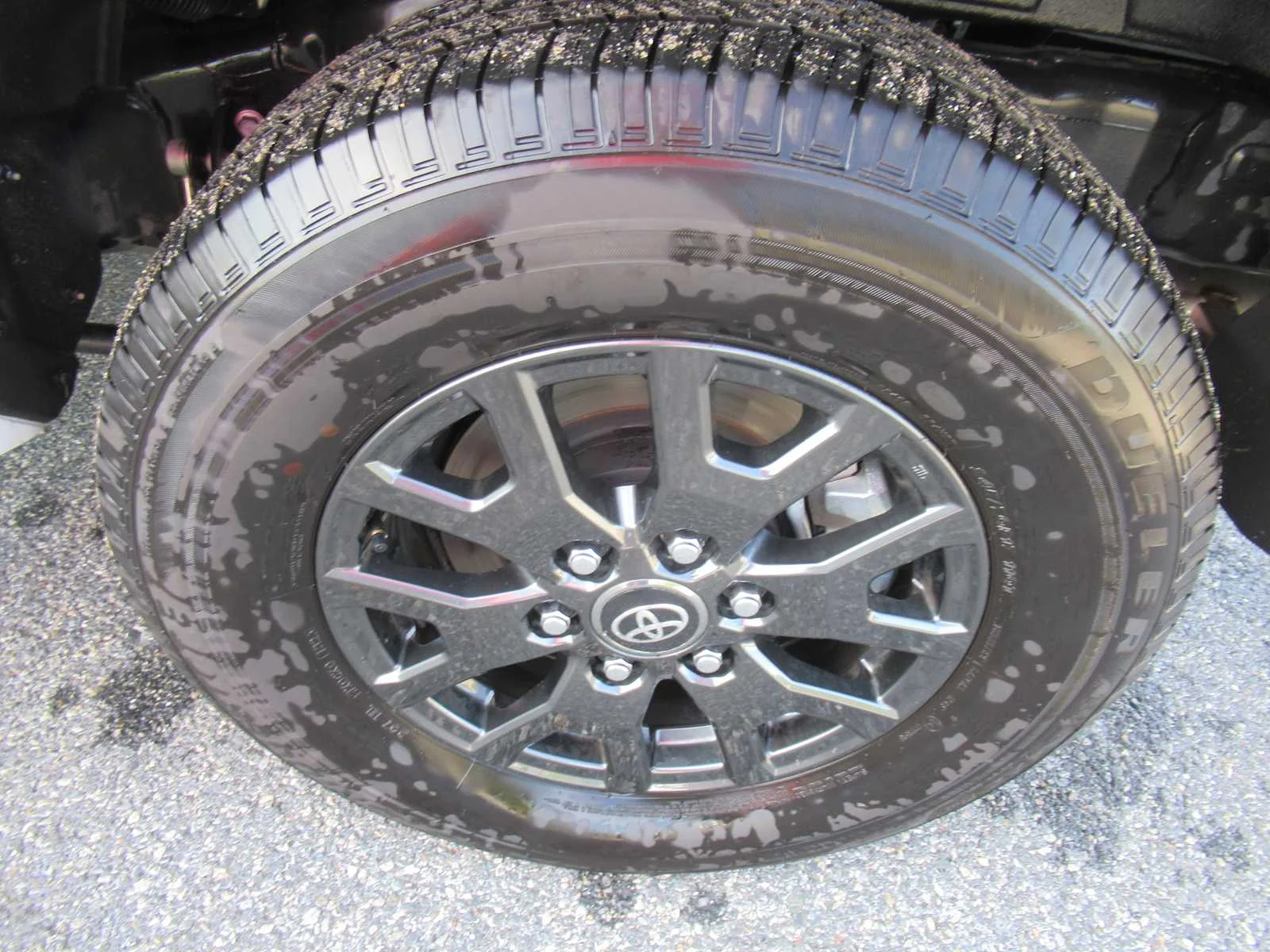 Used 2026 Ice Cap Toyota SR5 image 9