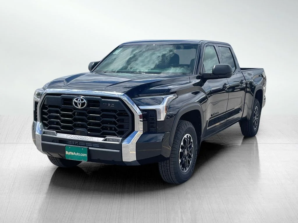 New 2026 Midnight Black Metallic Toyota SR5 image 7