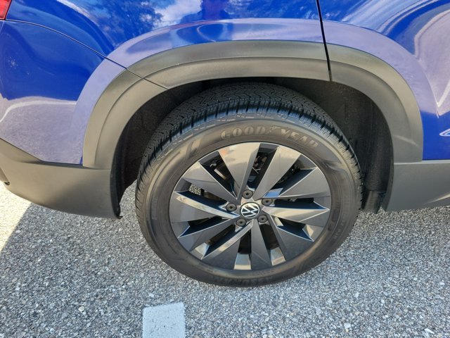 Used 2023 Dusk Blue Metallic Volkswagen 1.5T S image 10