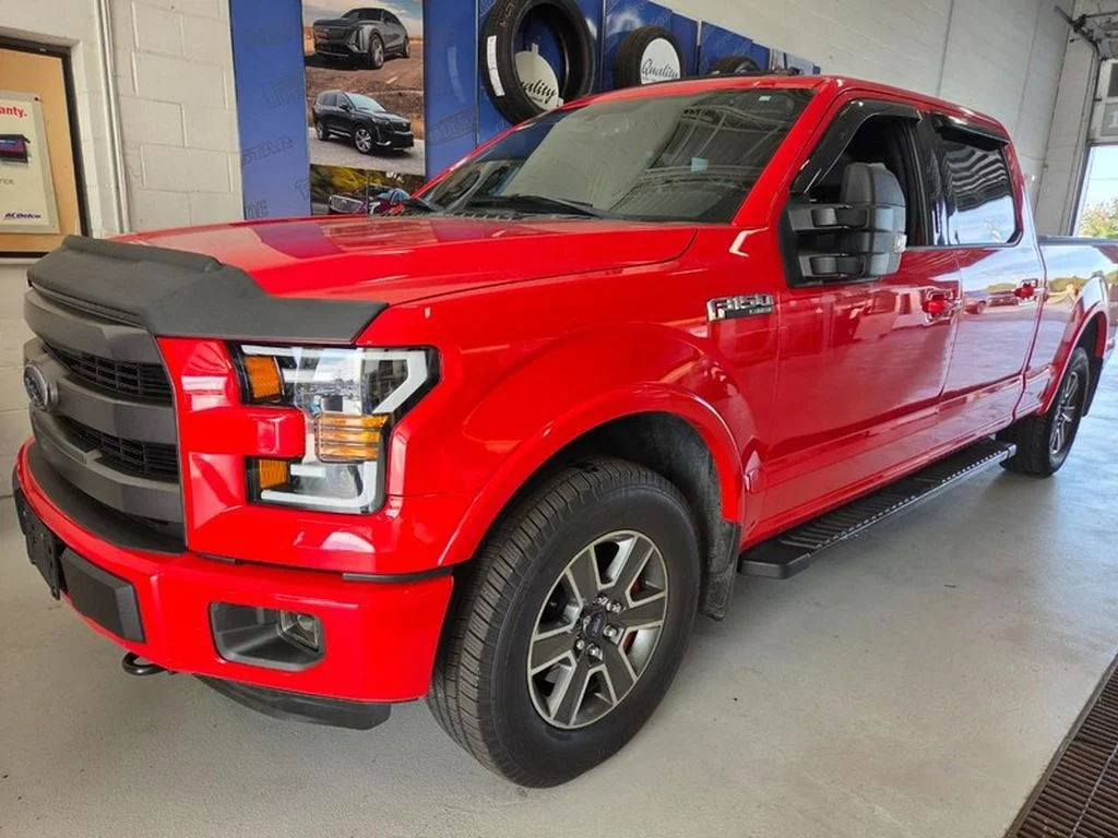 Used 2016 Red Ford XLT image 4