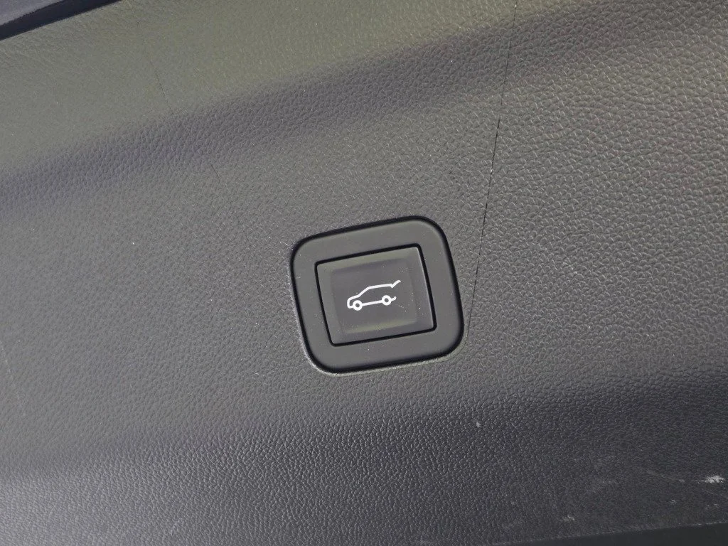 2025 Chevrolet Tahoe LT - Photo 16