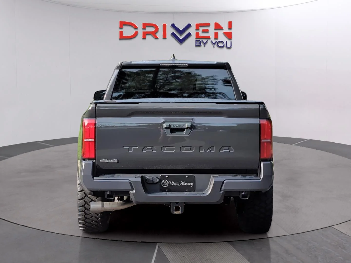 Used 2025 Underground Toyota SR5 image 4