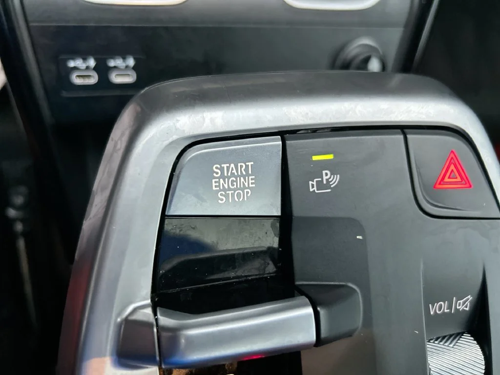 Used 2023 Silver BMW xDrive28i image 21