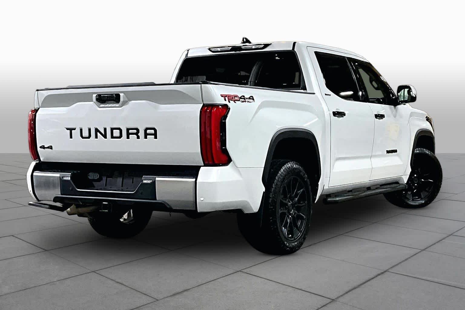 Used 2023 Wind Chill Pearl Toyota Limited image 13