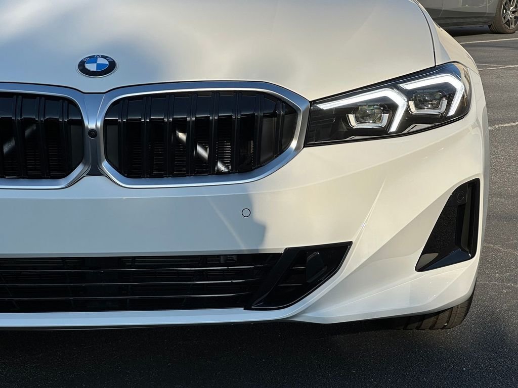 Used 2026 Alpine White BMW 330i image 9