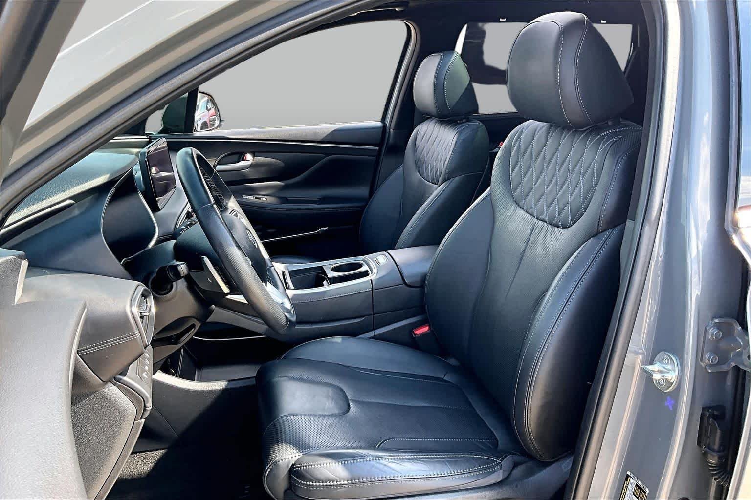 Used 2023 Hampton Gray Hyundai Calligraphy image 8