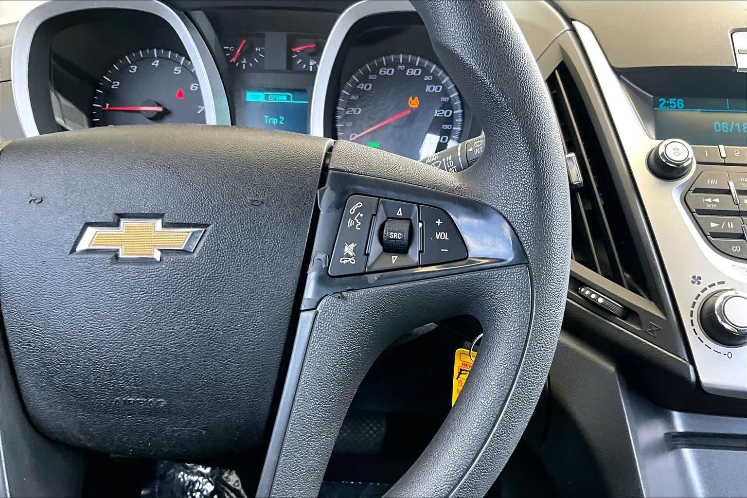 Used 2015 Summit White Chevrolet LS image 22