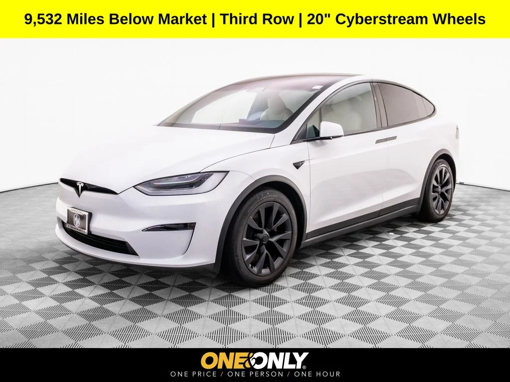 2022 Tesla Model X Long Range's photo