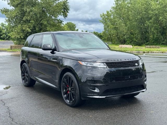 Certified Used 2024 Black Land Rover Dynamic SE image 7