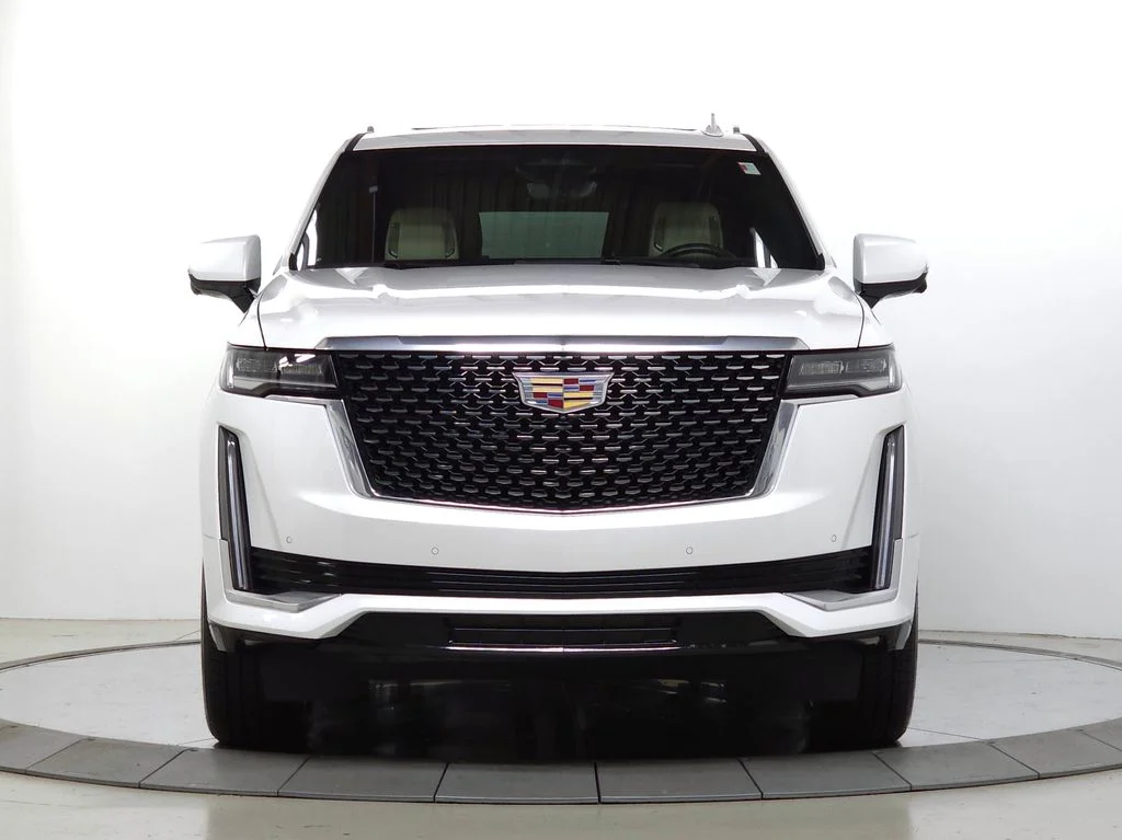 Used 2024 White Cadillac Premium Luxury image 11