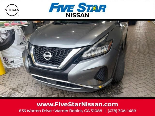 Used 2020 Gray Nissan SV image 2