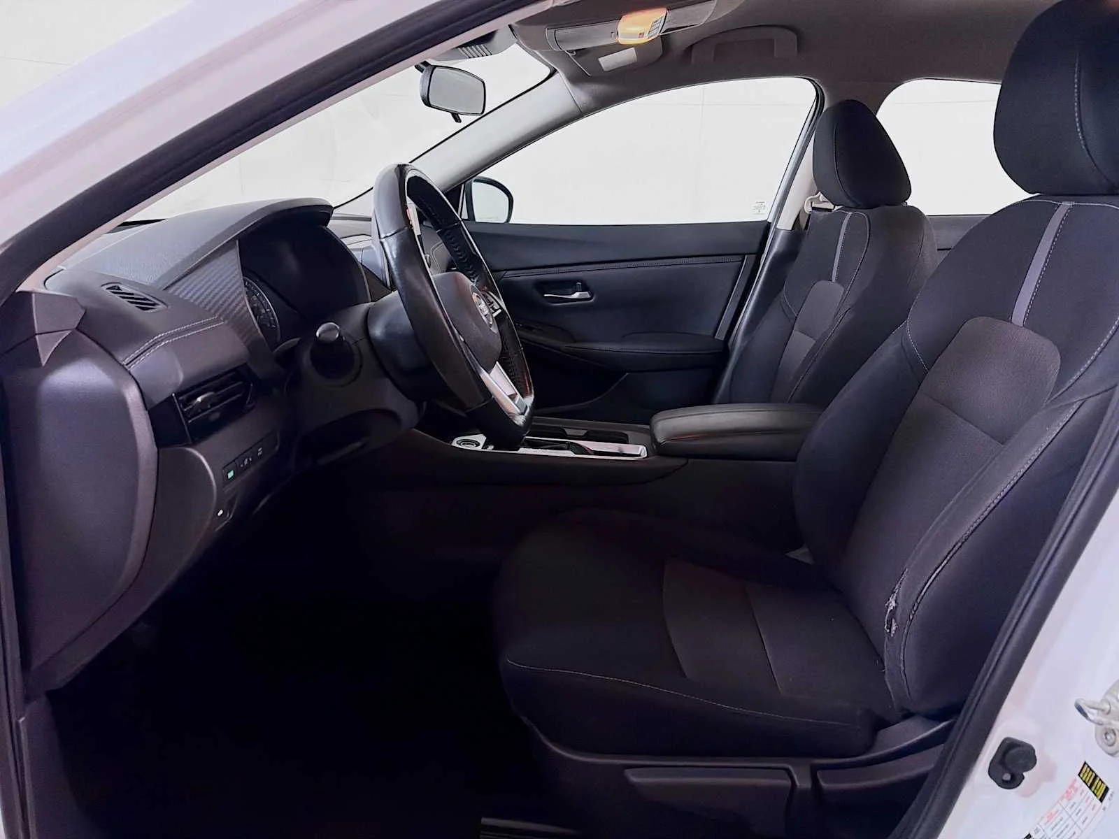 Certified Used 2022 Aspen White TriCoat Pearl Nissan SV image 18