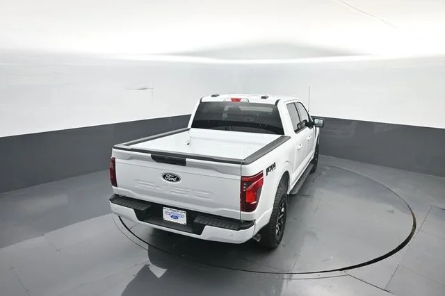 New 2026 Oxford White Ford XLT image 29