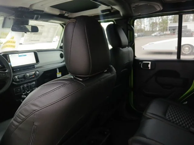 2025 Jeep Wrangler 4-Door Sport S - Photo 11