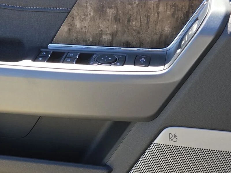 New 2026 Agate Black Metallic Ford F-250® Lariat® image 24
