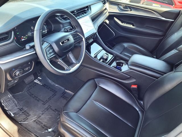 Used 2024 Gray Jeep 4xe image 10