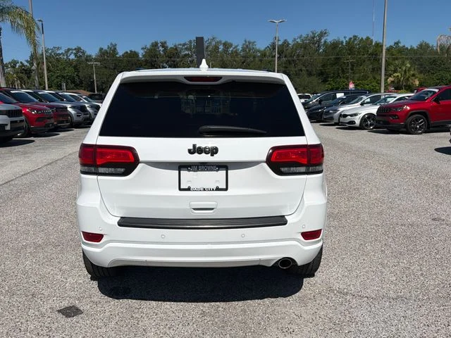 Used 2019 White Jeep Altitude image 5