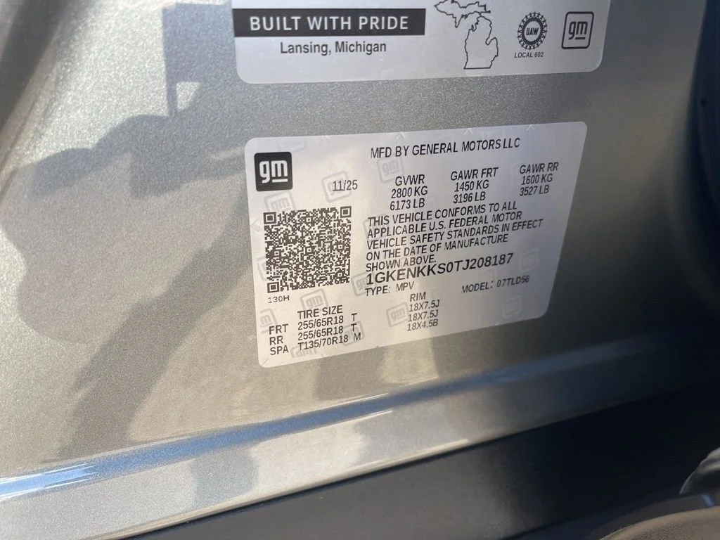 New 2026 Sterling Metallic GMC Elevation image 33