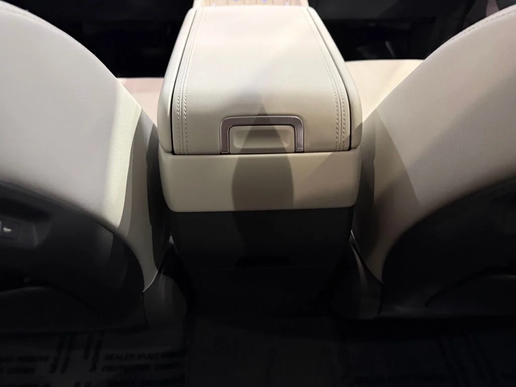 Used 2026 Green Hyundai Limited image 27