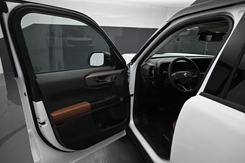 New 2026 White Ford Outer Banks image 8