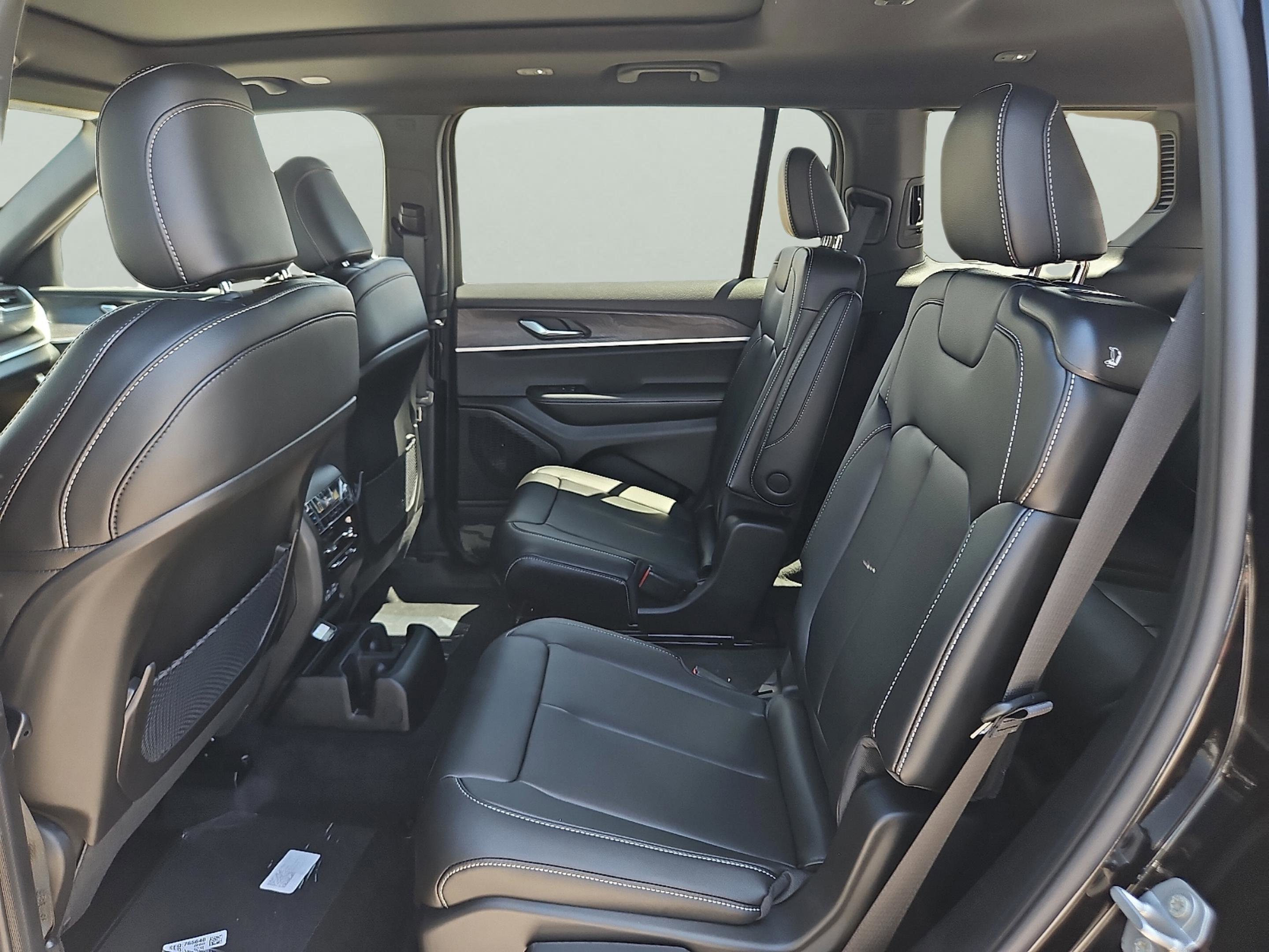 2025 Jeep Grand Cherokee L Limited - Photo 5