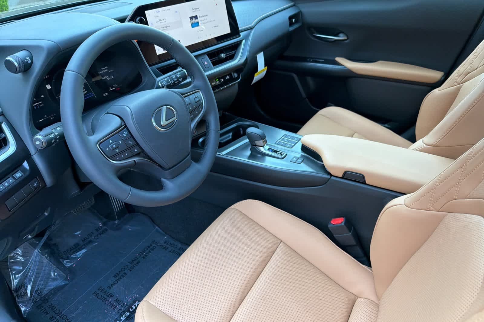 New 2026 Nori Green Pearl Lexus UX 300h PREMIUM AWD image 11
