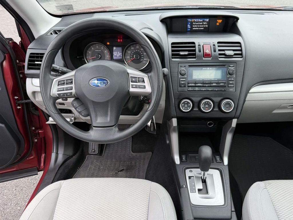 Used 2015 Venetian Red Pearl Subaru 2.5i Premium image 17