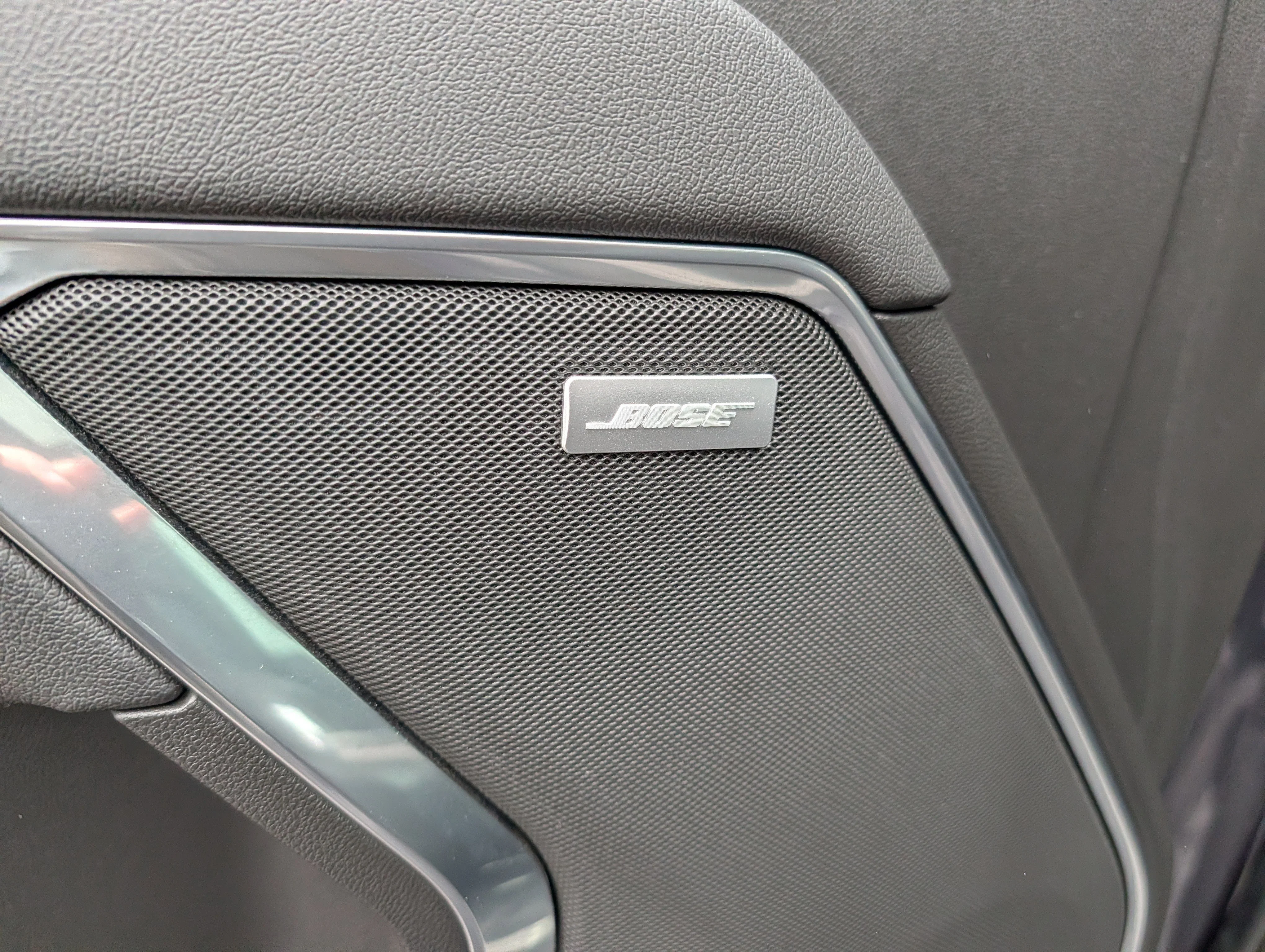 2022 Chevrolet Silverado 1500 LTZ - Photo 24