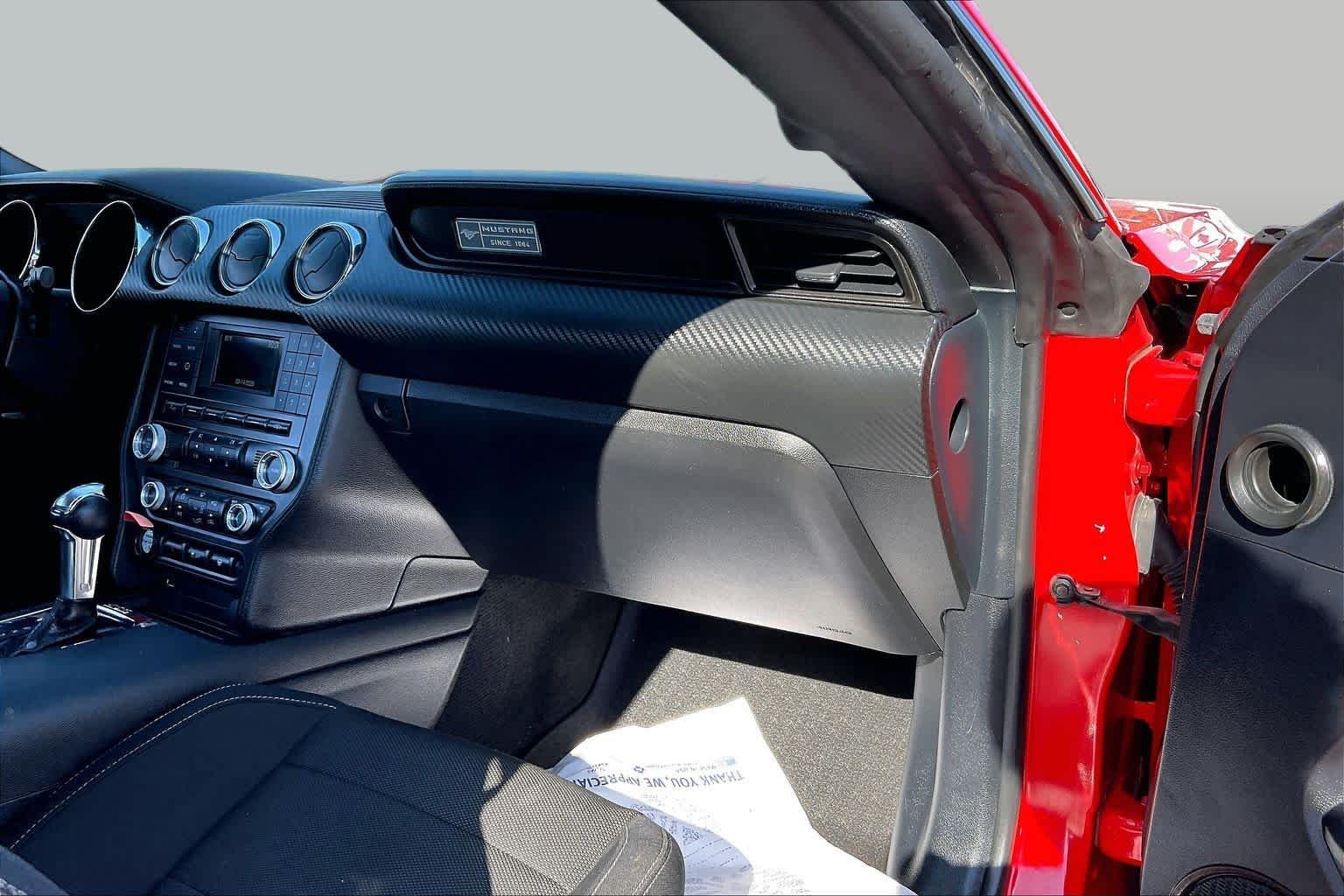 Used 2015 Race Red Ford V6 image 16